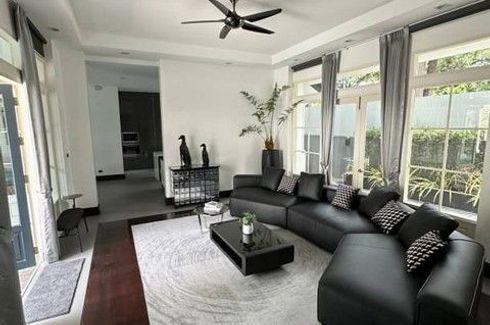 4 Bedroom House for rent in Khlong Tan Nuea, Bangkok