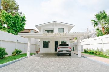 4 Bedroom House for rent in Sam Sen Nai, Bangkok near BTS Ari