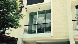 3 Bedroom Townhouse for rent in Chong Nonsi, Bangkok