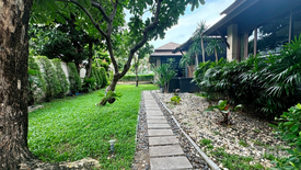 5 Bedroom House for sale in Khlong Tan Nuea, Bangkok