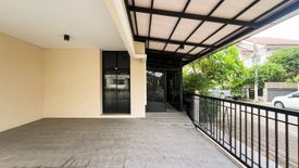 3 Bedroom House for sale in Khlong Song Ton Nun, Bangkok