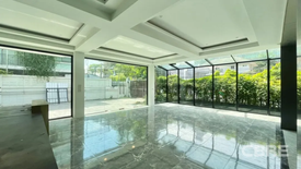 3 Bedroom House for sale in Phra Khanong, Bangkok near BTS Ekkamai