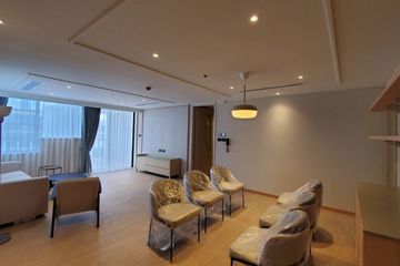 3 Bedroom Apartment for rent in Thung Maha Mek, Bangkok near MRT Lumpini