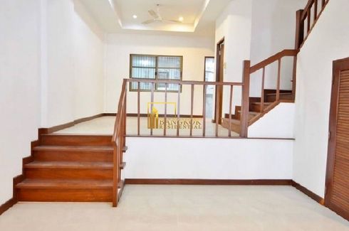 3 Bedroom Townhouse for Sale or Rent in Phra Khanong, Bangkok near BTS On Nut