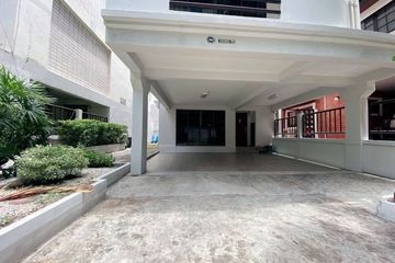 4 Bedroom House for rent in Khlong Toei Nuea, Bangkok near MRT Sukhumvit