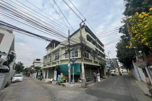 28 Bedroom Commercial for sale in Phra Khanong Nuea, Bangkok near BTS Phra Khanong