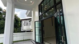 6 Bedroom House for sale in Chatuchak, Bangkok near MRT Phaholyothin 24