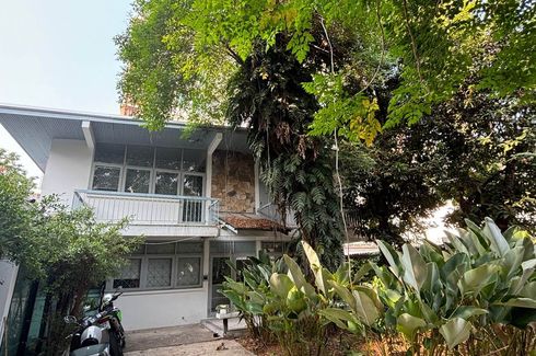 2 Bedroom House for rent in Phra Khanong Nuea, Bangkok near BTS Ekkamai