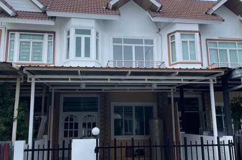 4 Bedroom Townhouse for sale in Bang Chak, Bangkok