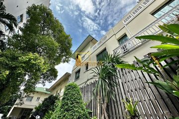 5 Bedroom House for rent in Phra Khanong, Bangkok near BTS Thong Lo