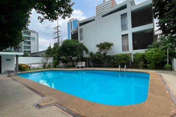 2 Bedroom Apartment for rent in Khlong Tan Nuea, Bangkok near BTS Ekkamai