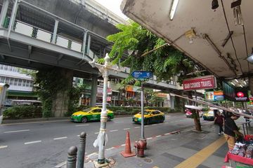 Commercial for rent in Khlong Toei Nuea, Bangkok near BTS Nana