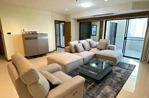 3 Bedroom Condo for sale in Fifty Fifth Tower, Khlong Tan Nuea, Bangkok near BTS Thong Lo