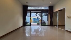 4 Bedroom House for rent in Khlong Tan Nuea, Bangkok