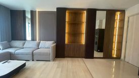 2 Bedroom Condo for sale in Life One Wireless, Langsuan, Bangkok near BTS Ploen Chit