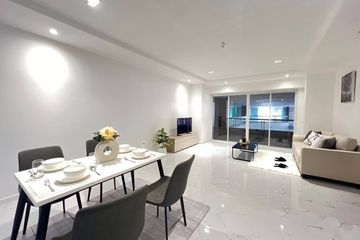 2 Bedroom Condo for sale in Nong Pa Khrang, Chiang Mai