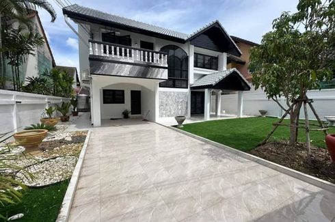 3 Bedroom House for Sale or Rent in Na Kluea, Chonburi