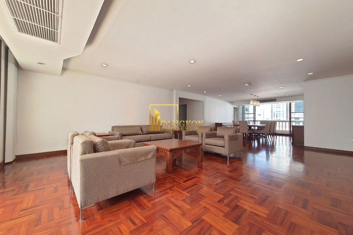 Expansive 3 Bedroom Apartment in Phrom Phong