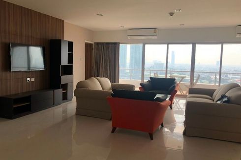 2 Bedroom Condo for sale in Saichol Mansion, Bang Lamphu Lang, Bangkok near BTS Saphan Taksin