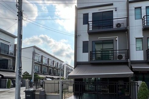 3 Bedroom Townhouse for sale in Prawet, Bangkok