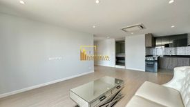 2 Bedroom Condo for rent in Nusa State Tower Condominium, Silom, Bangkok near BTS Surasak