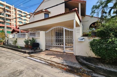 3 Bedroom House for rent in Chonburi