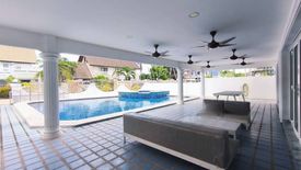 3 Bedroom House for sale in Na Kluea, Chonburi