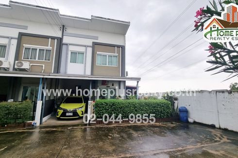 3 Bedroom Townhouse for sale in Khlong Si, Pathum Thani