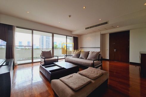 3 Bedroom Apartment for rent in Ruamrudee House, Langsuan, Bangkok near BTS Ploen Chit