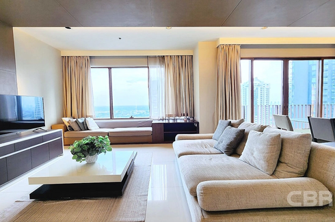 2 Bedroom Condo for sale in The Emporio Place, Khlong Tan, Bangkok near BTS Phrom Phong