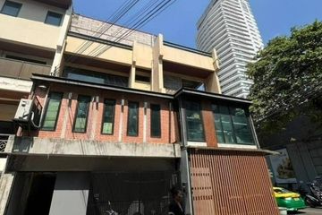 Commercial for rent in Khlong Toei Nuea, Bangkok near BTS Nana