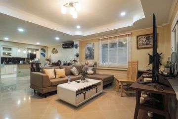 2 Bedroom Townhouse for sale in Nong Prue, Chonburi