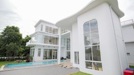 8 Bedroom House for sale in Saraphi, Chiang Mai