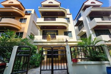 4 Bedroom Townhouse for rent in Khlong Tan Nuea, Bangkok near MRT Sukhumvit