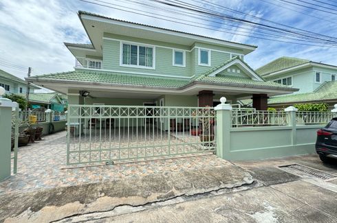 3 Bedroom House for rent in Na Kluea, Chonburi