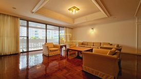 3 Bedroom Apartment for rent in Govind Tower, Khlong Toei Nuea, Bangkok near BTS Nana