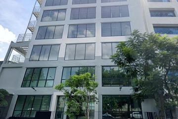 Commercial for rent in Silom, Bangkok near BTS Chong Nonsi