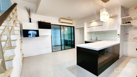 3 Bedroom Townhouse for sale in Areeya Mandarina Sukhumvit 77, Suan Luang, Bangkok near MRT Si Nut