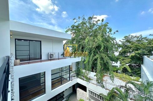 4 Bedroom House for rent in Khlong Tan Nuea, Bangkok near Airport Rail Link Ramkhamhaeng