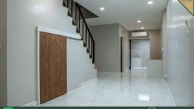3 Bedroom Townhouse for sale in Phra Khanong Nuea, Bangkok near BTS Ekkamai