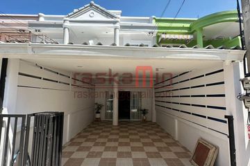 2 Bedroom Townhouse for sale in Na Kluea, Chonburi