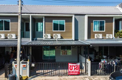 3 Bedroom Townhouse for sale in Lat Sawai, Pathum Thani