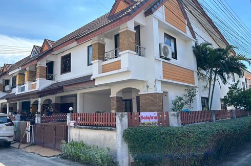 3 Bedroom Townhouse for sale in Nong Kakha, Chonburi