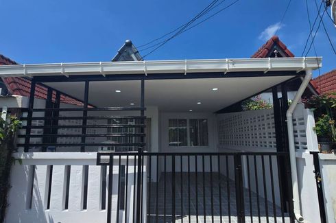 2 Bedroom Townhouse for sale in Nong Prue, Chonburi