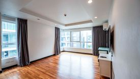 3 Bedroom Condo for sale in The Avenue Sukhumvit 61, Khlong Tan Nuea, Bangkok near BTS Ekkamai