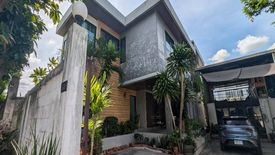 10 Bedroom House for sale in Khlong Chan, Bangkok