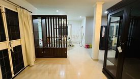 3 Bedroom House for sale in Tha Kham, Bangkok