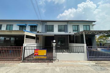 3 Bedroom Townhouse for sale in Kut Ngong, Chonburi