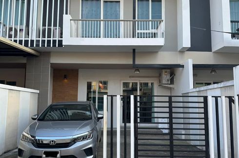 3 Bedroom Townhouse for rent in Mueang Chiang Mai, Chiang Mai