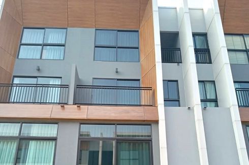 3 Bedroom Townhouse for sale in Arden Pattanakarn, Suan Luang, Bangkok near BTS On Nut